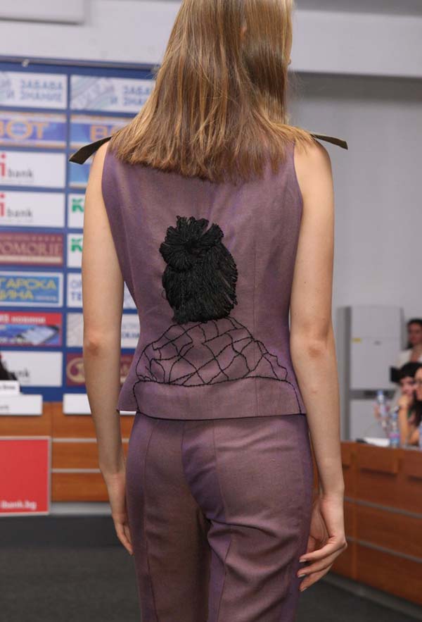 ДИЛЯНА МАТЕЕВА ПРЕДСТАВИ КОЛЕКЦИЯ, ВДЪХНОВЕНА ОТ РОК МУЗИКАТА